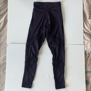 New w/ tags Oysho plum legging w/ mesh size S